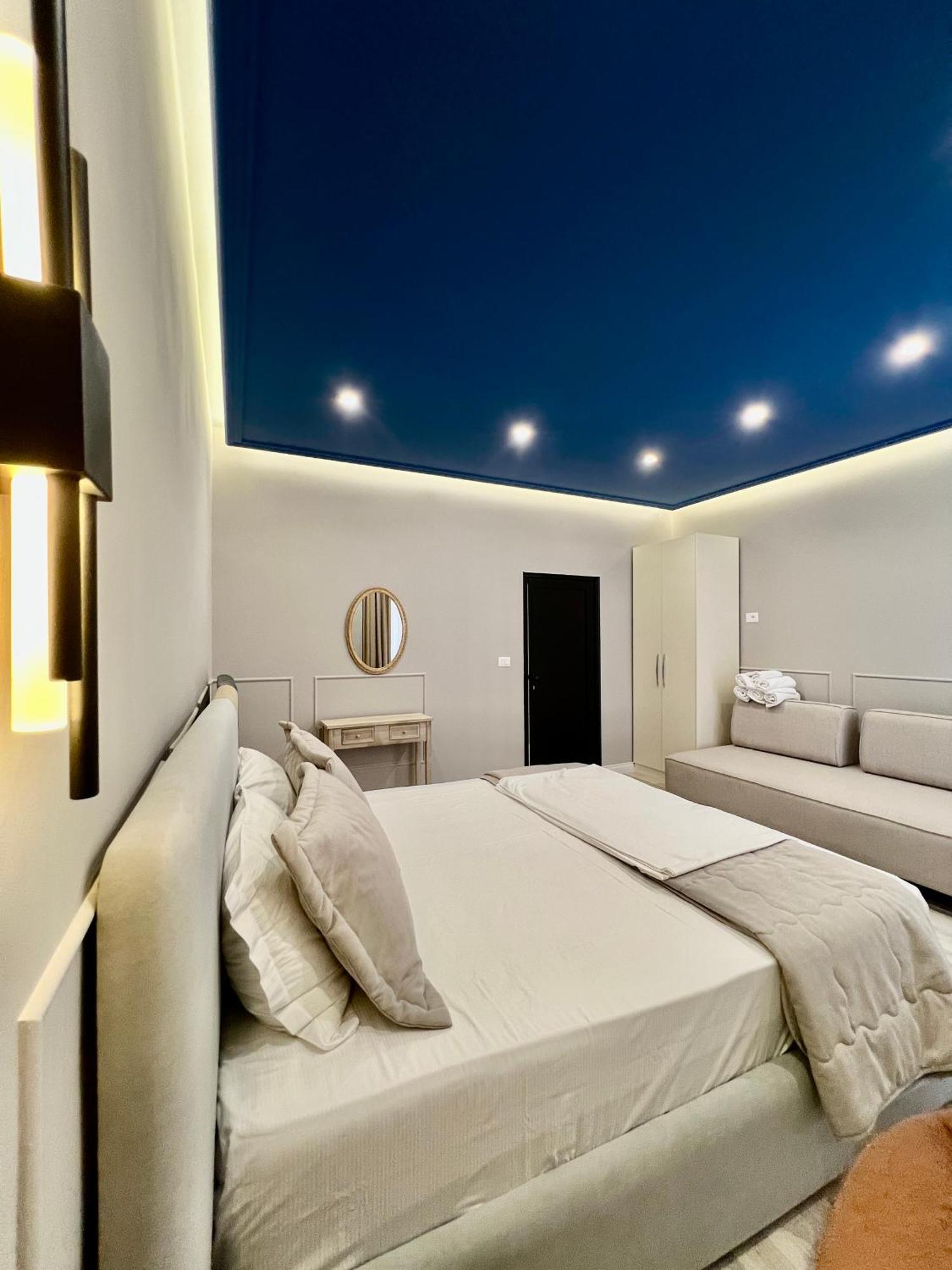 Spiranca Luxury Suites تيرانا الغرفة الصورة