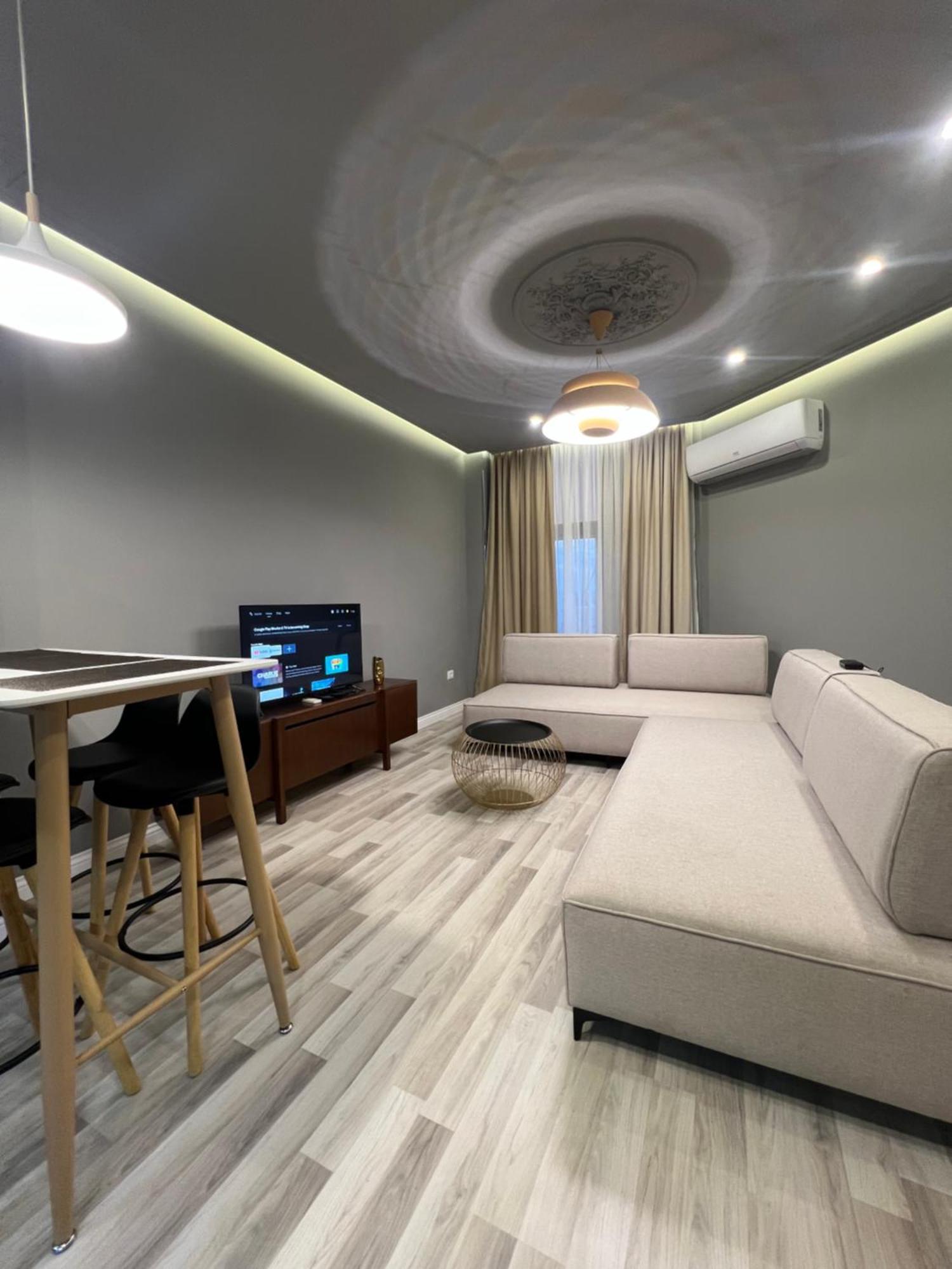 Spiranca Luxury Suites تيرانا الغرفة الصورة