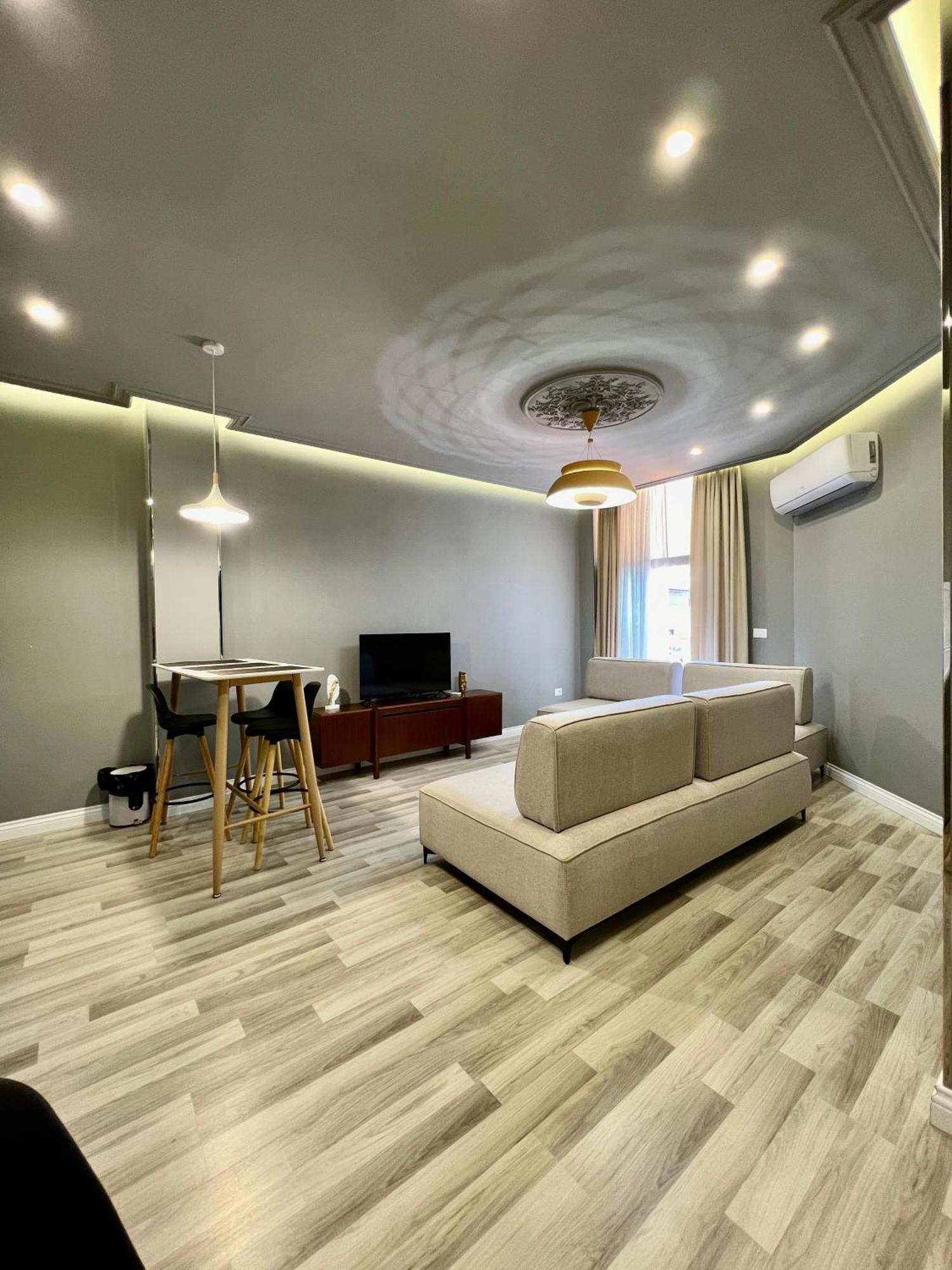 Spiranca Luxury Suites تيرانا الغرفة الصورة